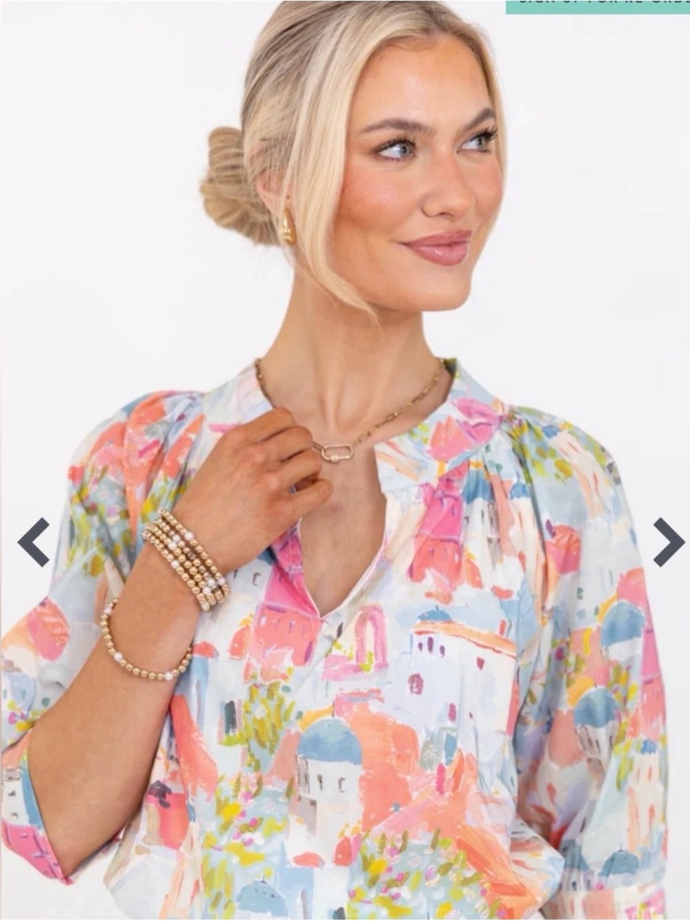 Shop The Mint Santorini Watercolor V-Neck Top Small - Picture 3 of 13